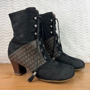 Rare JOHN FLUEVOG OPERETTAS MARIETTA 7 SUEDE LEATHER BOOTS Steampunk Discontinue